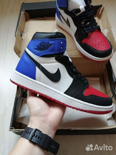 Кроссовки Nike air Jordan 1