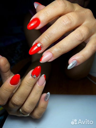 Маникюр/наращивание ногтей