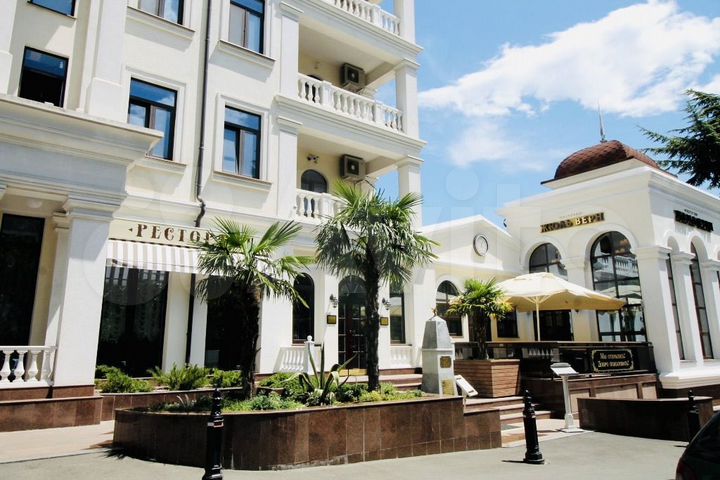 3-к. апартаменты, 169,7 м², 2/8 эт.