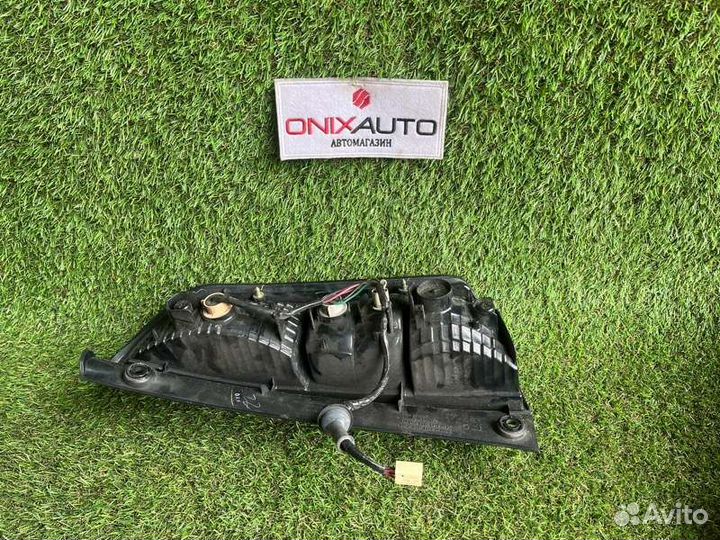 Фонарь задний левый Toyota Passo KGC10 1krfe 2004