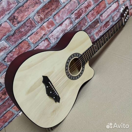 Гитара новая