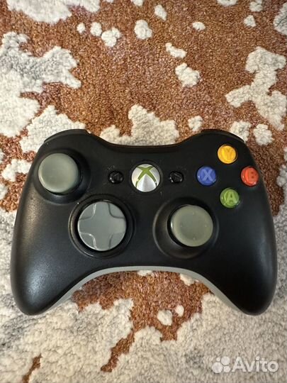 Xbox 360e freeboot 500gb+kinect+2 геимпада