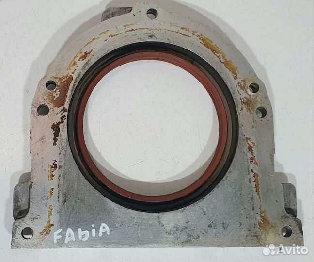 Крышка коленвала задняя Skoda Fabia 1999-2007