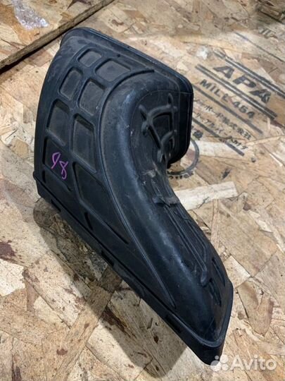 Воздуховод Audi A4 B8 универсал 2.0 CDN 2007-2011