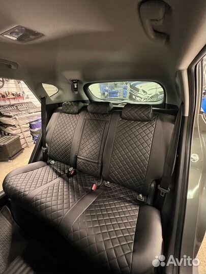 Чехлы на Hyundai Tucson lll