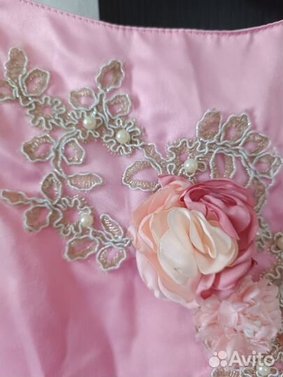 Нарядное платье для девочки 122