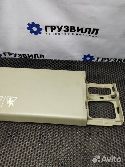 Обшивка салона Volvo FH4 84104108