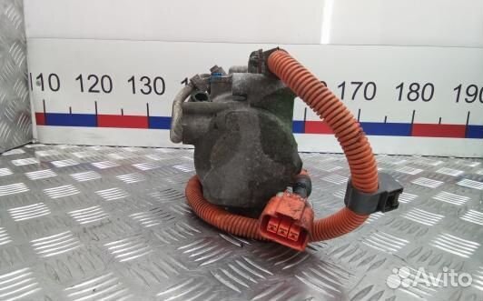 Компрессор кондиционера бензиновый toyota prius XW