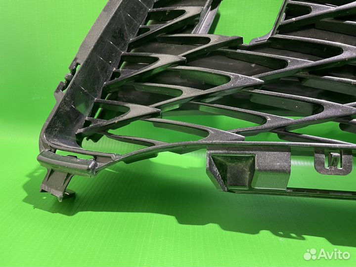 Решетка переднего бампера Lexus RX 4 2016+