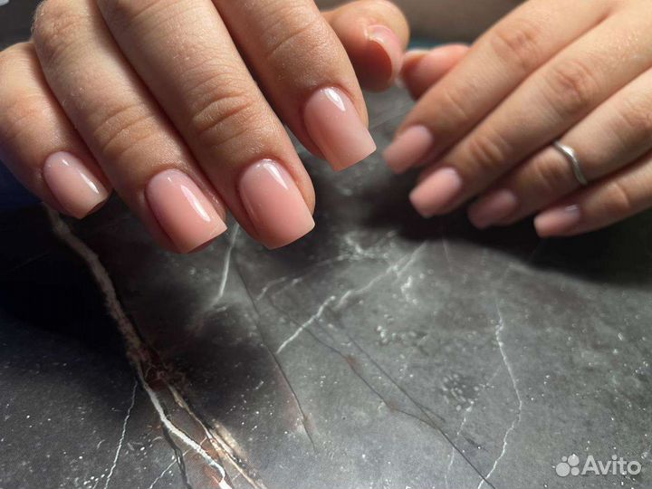 Мастер по маникюру и педикюру