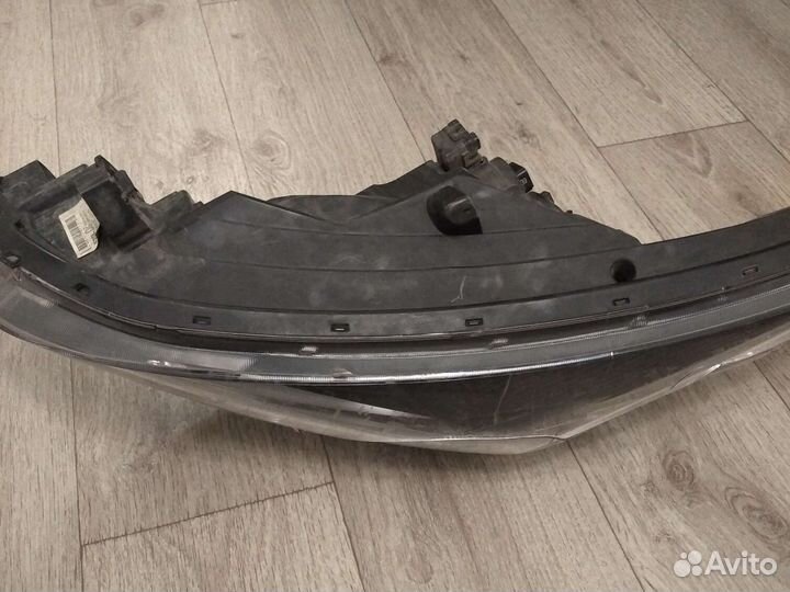 Фара левая киа Рио 4 завод стекло битое