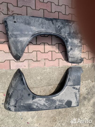 Пластиковые крылья 2101