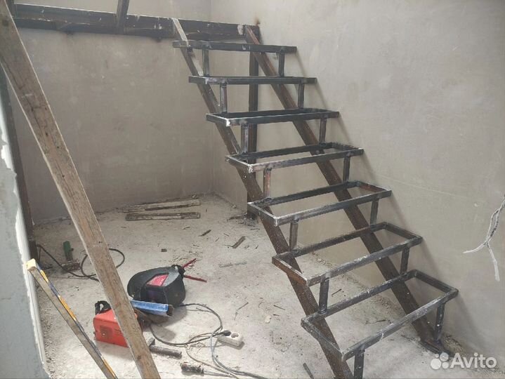 Изготовление металлических лестниц