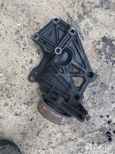 6А12 кронштейн компрессора Mitsubishi Galant E54A