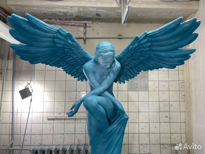 Современная скульптура Парящий Ангел 210 см
