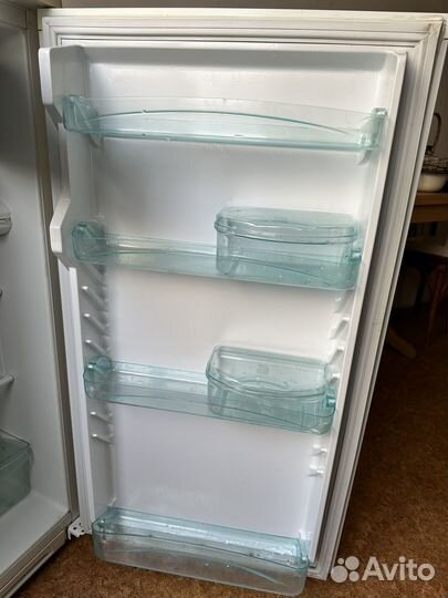 Холодильник бу Аляска