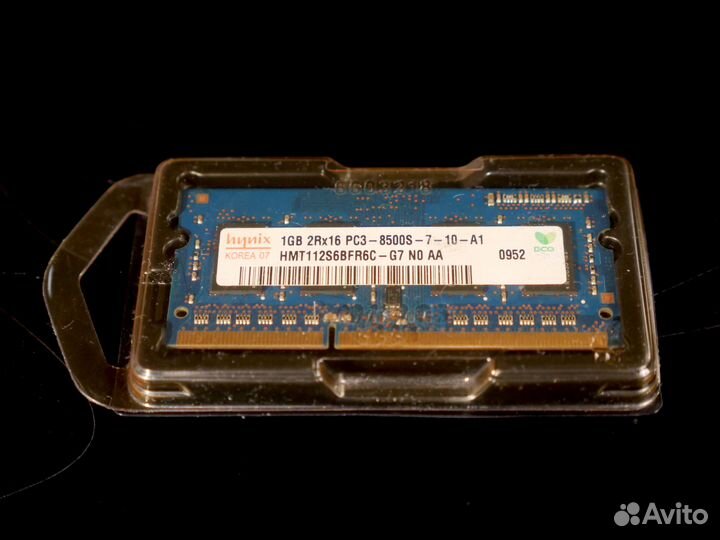 Память Hynix 1GB DDR3 8500