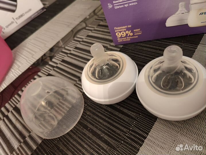 Молокоотсос ручной Philips Avent и бутылочки