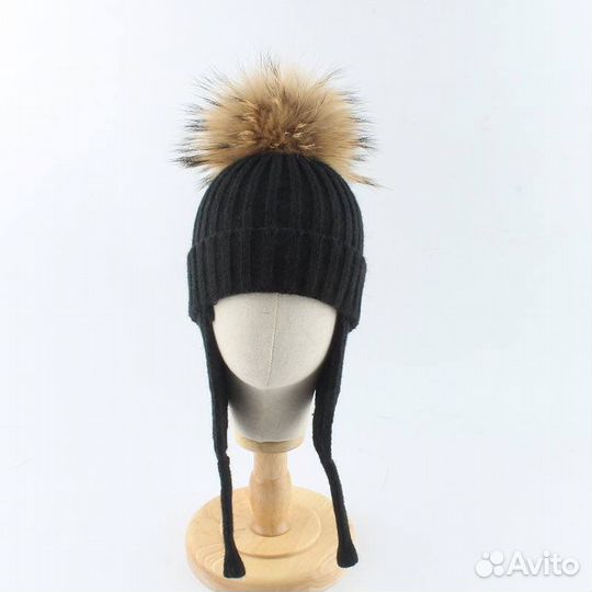 Шапка зимняя с помпоном