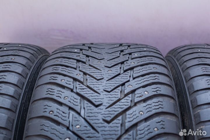 Nokian Tyres Hakkapeliitta 8 SUV 275/50 R20 113T