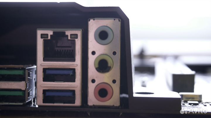 Продам мать: Asus TUF B450-Pro Gaming