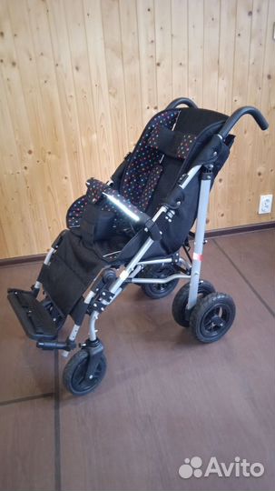 Детская инвалидная коляска umbrella