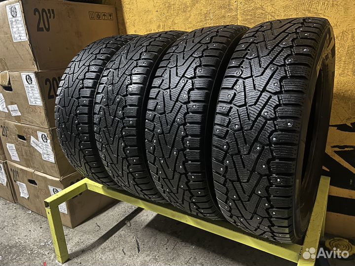 Pirelli Ice Zero 225/65 R17