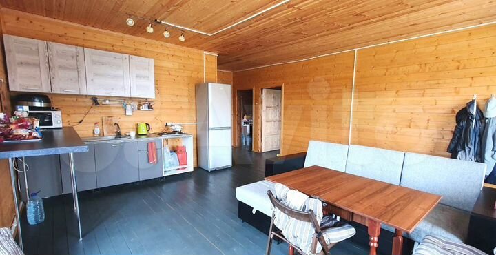 Дом 105 м² на участке 10,5 сот.