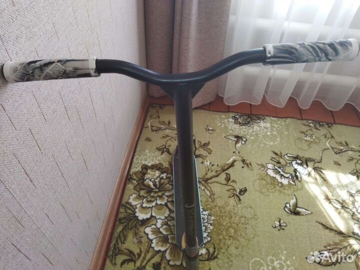 Трюковой самокат