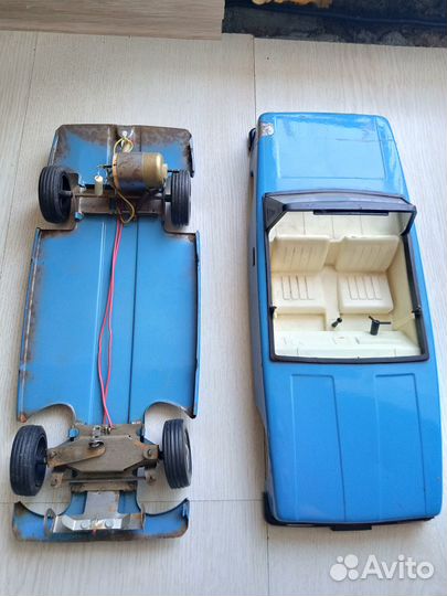 Машинка СССР железная 17 17 лен