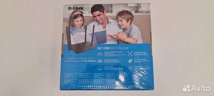 Wi-Fi роутер D-Link DIR-820