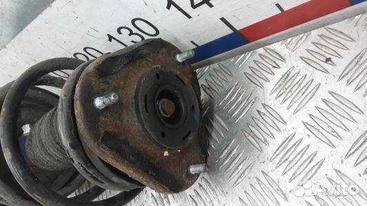 Стойка передняя левая toyota avensis T25 (KDN10K50