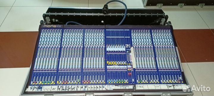 Микшерный пульт Midas Siena 400