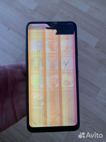 Samsung Galaxy A20, 3/32 ГБ