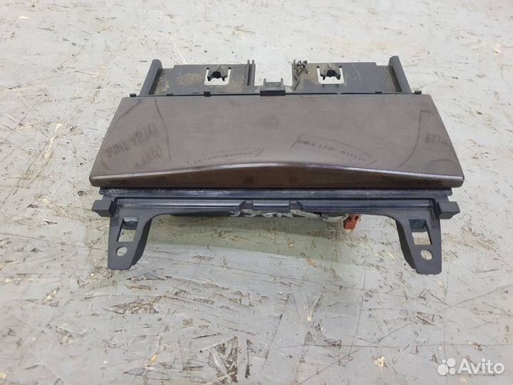 Пепельница прикуриватель Mercedes W212 E