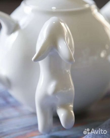 Фарфоровый чайник с кроликом Clay Street