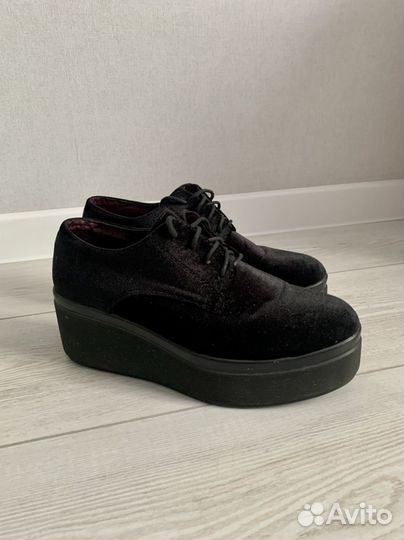 Ботинки женские