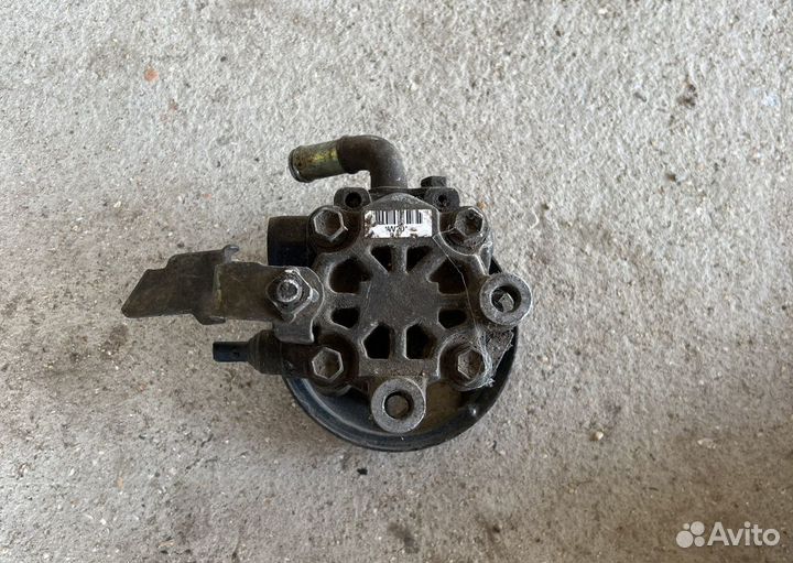 Гур Toyota Corolla e120