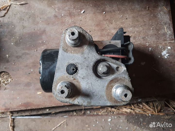 Блок абс на мерседес е210 2.4л А.Т