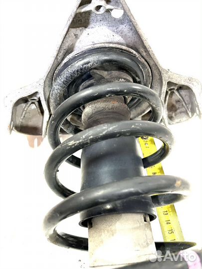 Стойка передняя Audi A4 B6