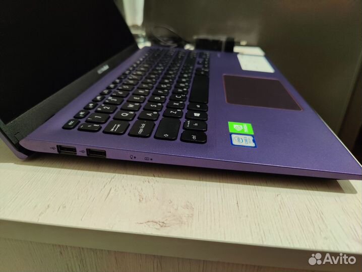 Ноутбук asus vivobook