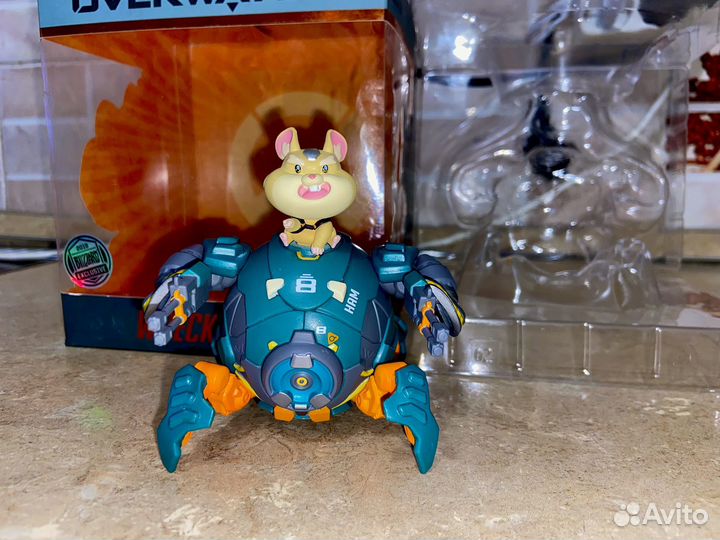 Фигурка overwatch wrecking Ball