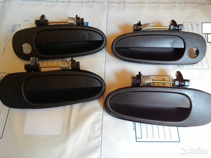 Внешняя ручка двери Corolla/Sprinter E100/90 RAV4