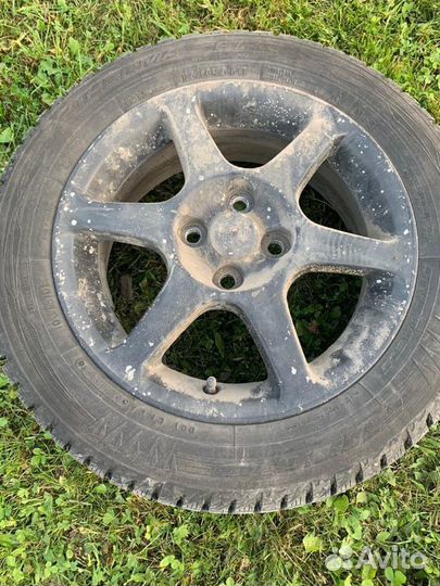 Nitto Therma Spike 185/60 R15