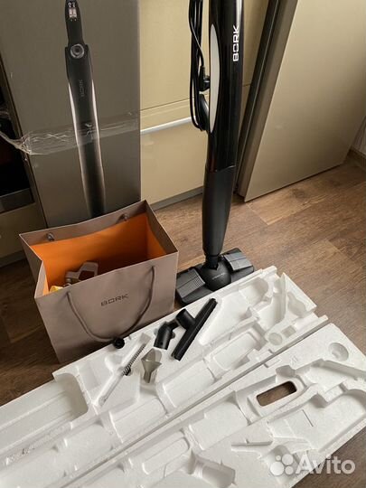 Bork Паровой очиститель V602