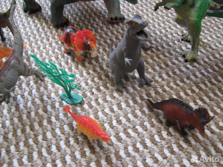 Динозавры игрушки.Лот 3