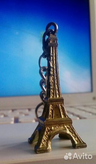 Брелок Эйфелева Башня Париж Франция