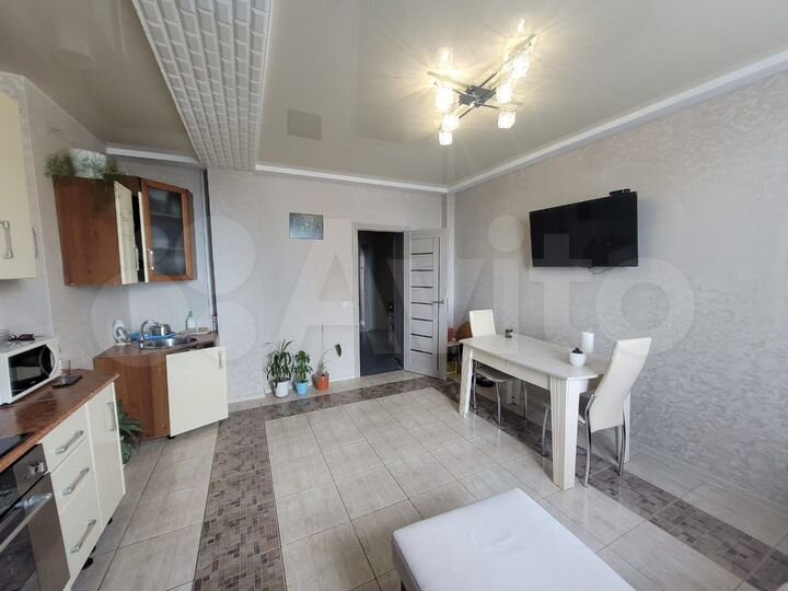 2-к. квартира, 60,7 м², 12/17 эт.