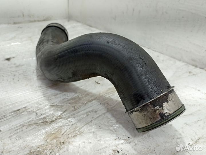 Патрубок интеркулера