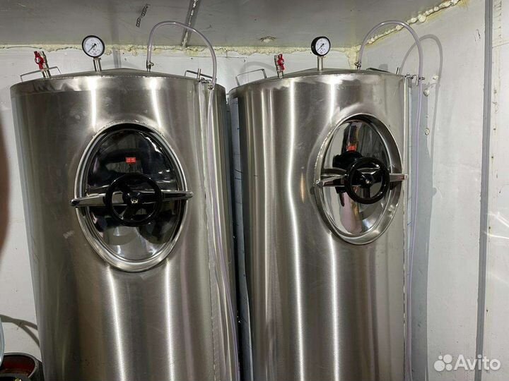 Продавец разливного пива